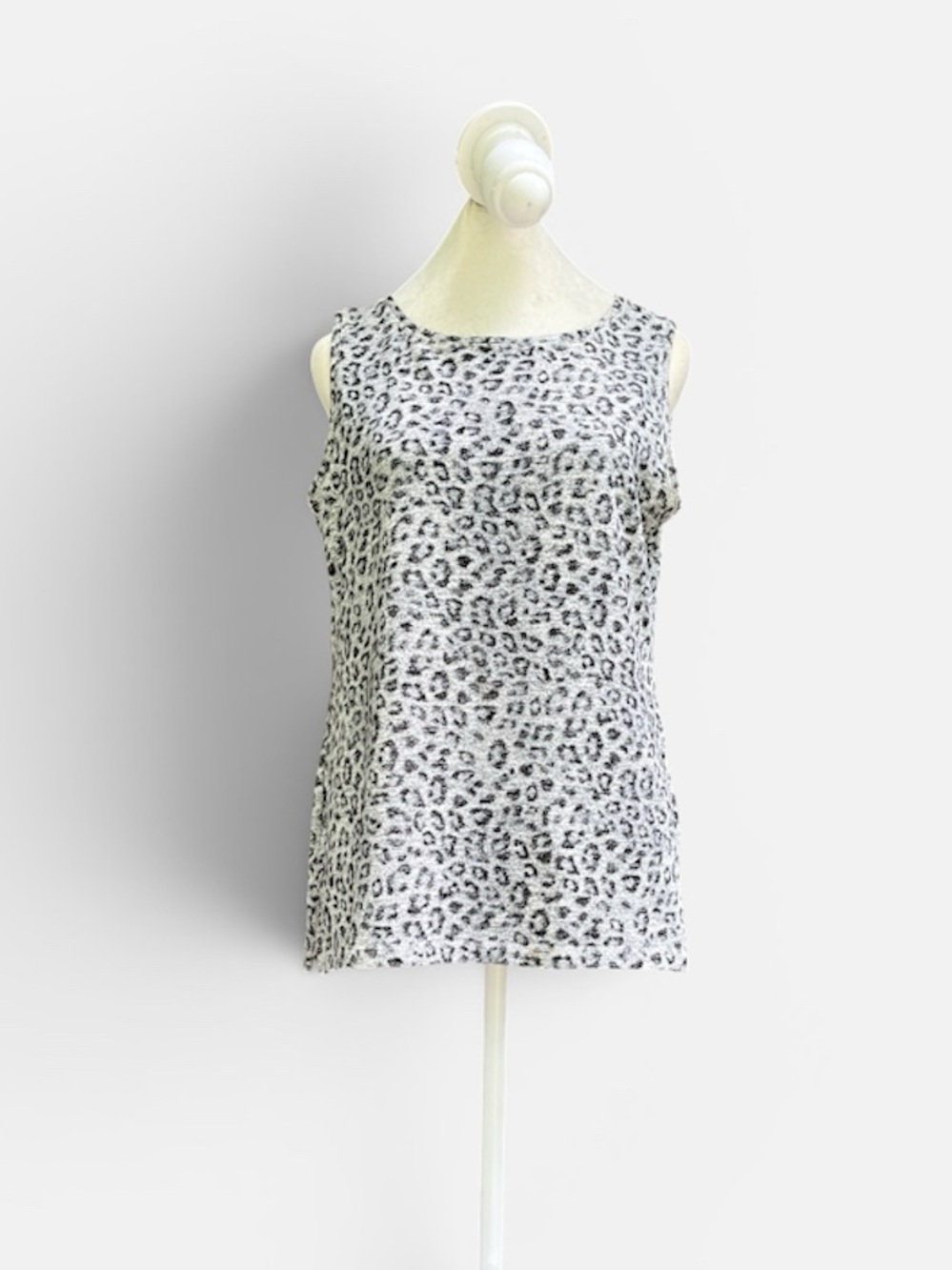 Chico’s Zenergy Animal-print Sleeveless Top size 4-6